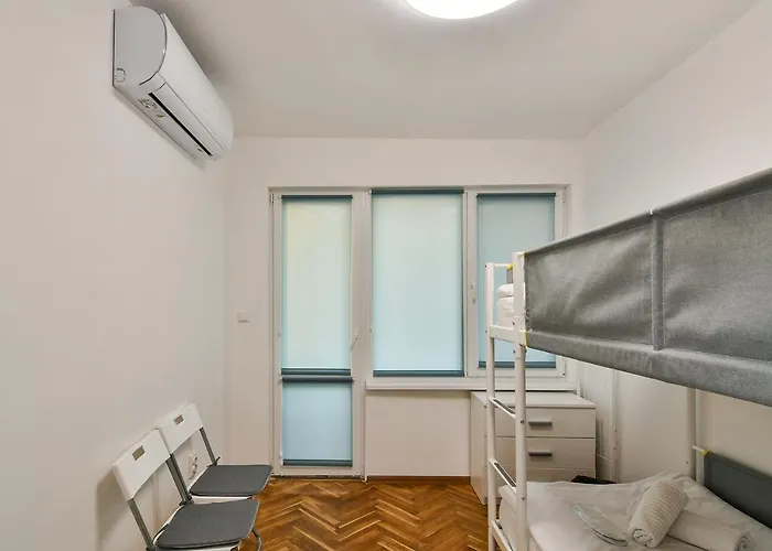 3br With Parking Nearby Opera Апартамент Варна