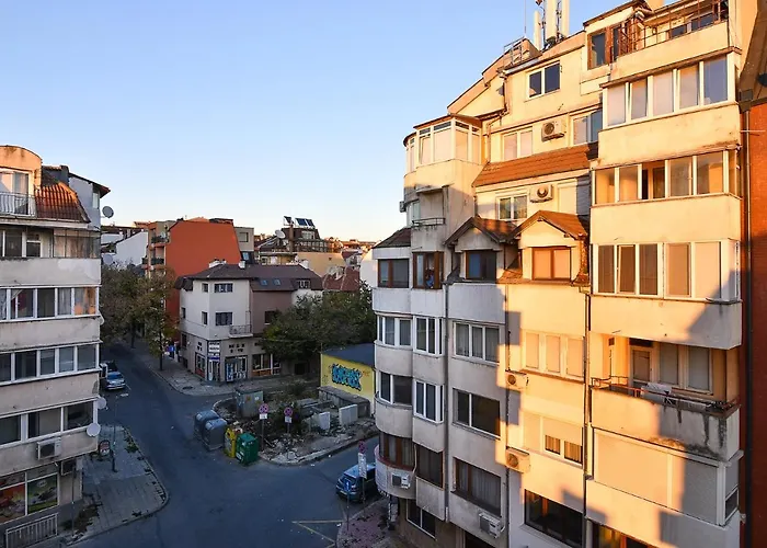 3br With Parking Nearby Opera Апартамент *