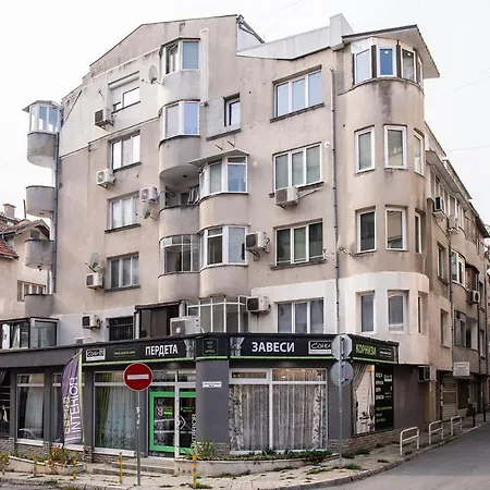 3br With Parking Nearby Opera * Варна