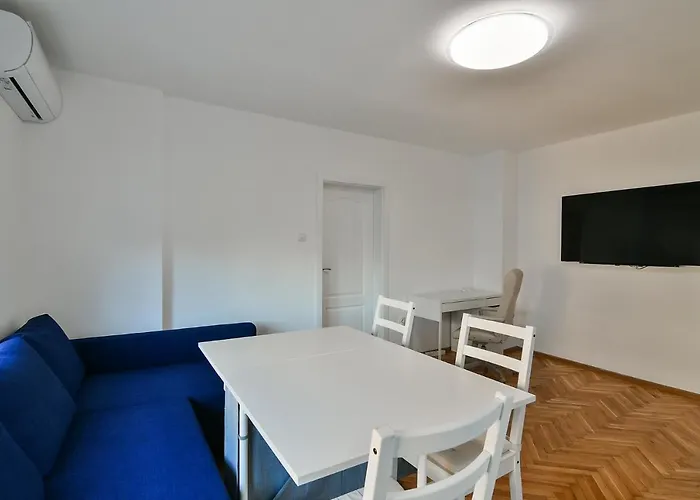 Апартаменты 3br With Parking Nearby Opera *